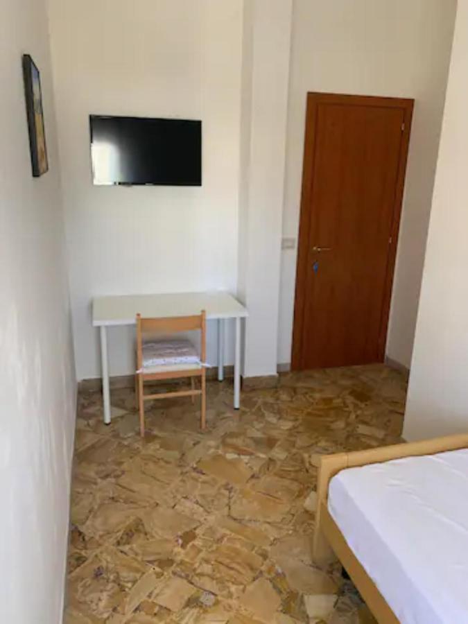 Daniele Rooms Arezzo Esterno foto