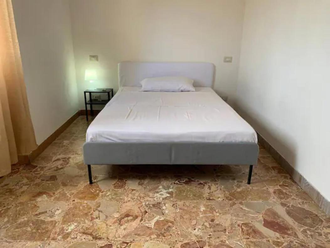 Daniele Rooms Arezzo Esterno foto