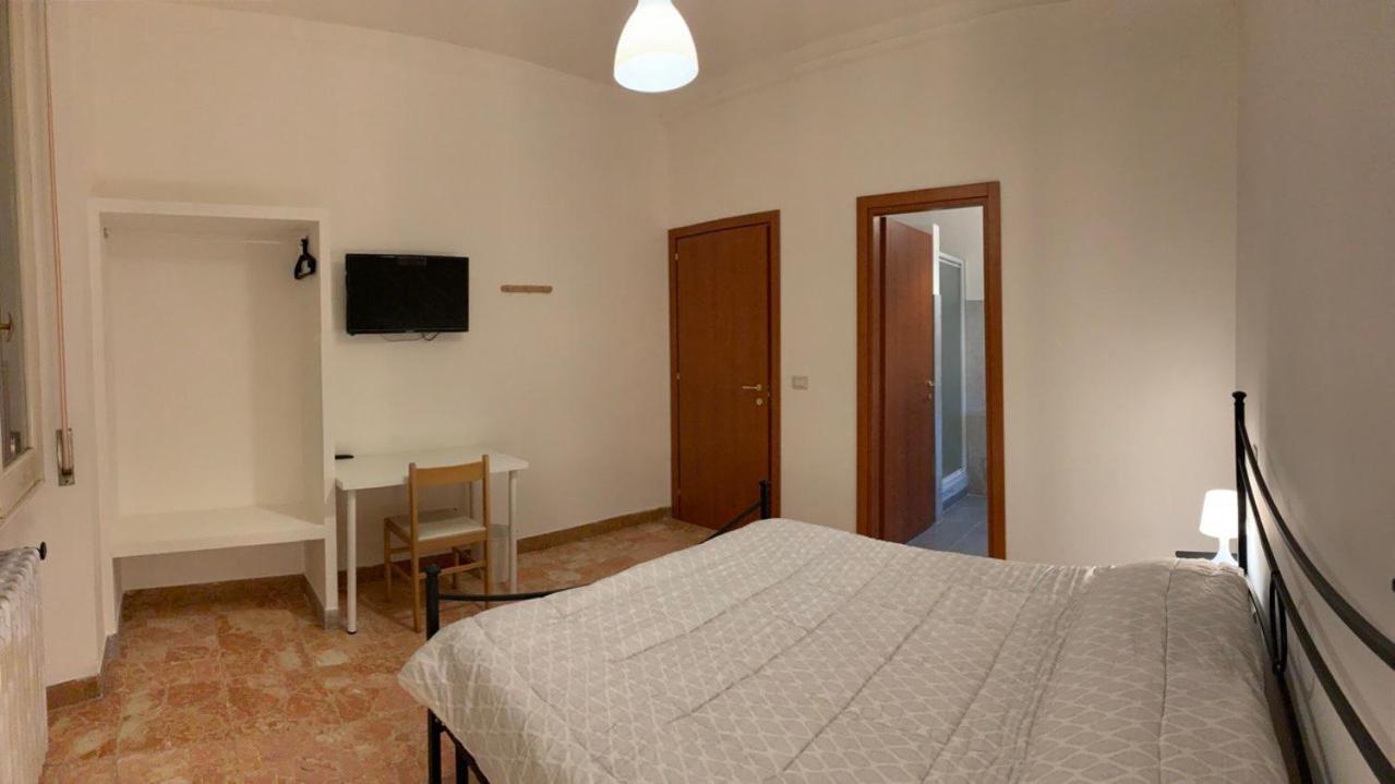 Daniele Rooms Arezzo Esterno foto
