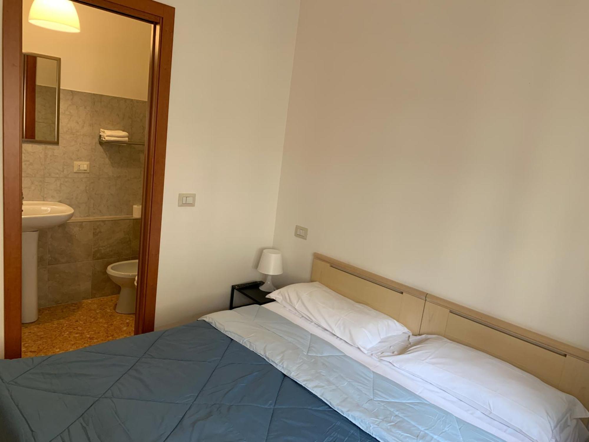Daniele Rooms Arezzo Camera foto